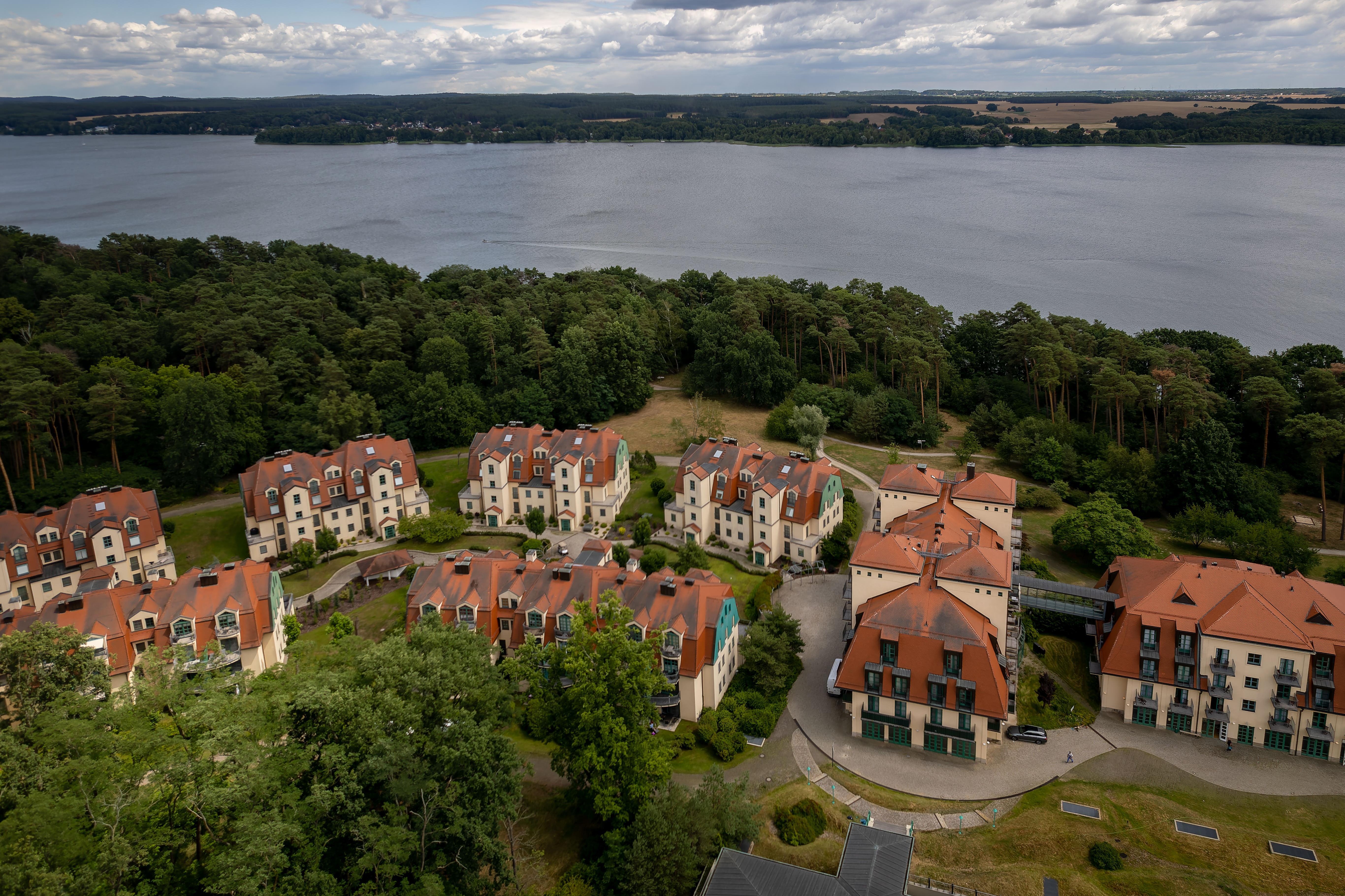 Precise Resort บาดซาโรว์ ภายนอก รูปภาพ Aerial view of the town