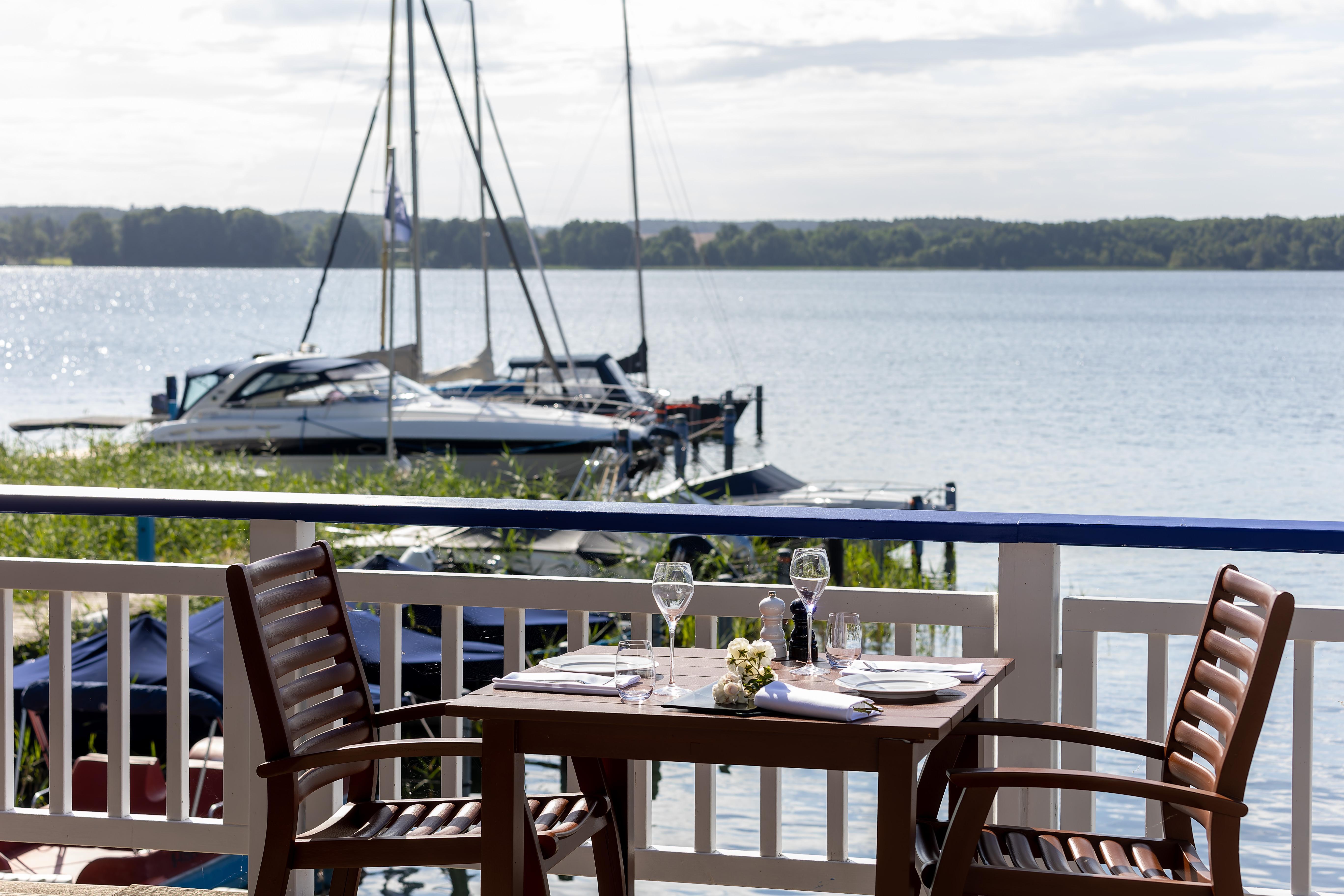 Precise Resort บาดซาโรว์ ภายนอก รูปภาพ View of the marina